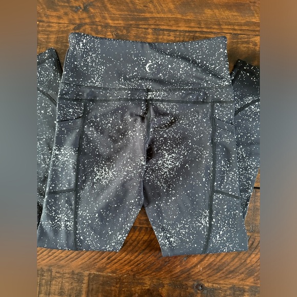 ZYIA Active Women's Black Reflective Pockets Tight Hi-Rise Leggings Size 4 - Picture 5 of 8